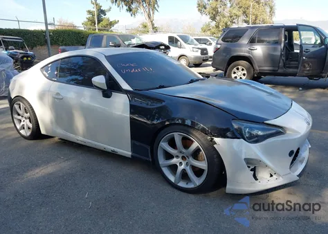 2014 Scion Fr-S z USA, uszkodzony, nr VIN JF1ZNAA15E8706837